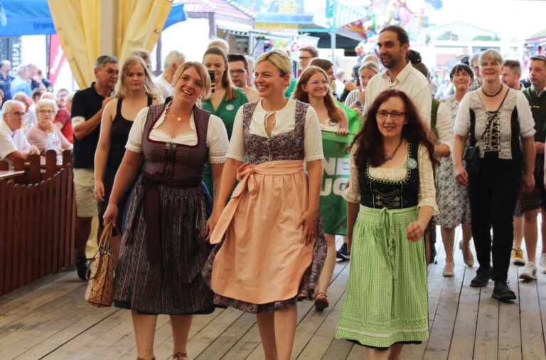 Wenn Brüllen und Pfeifen das neue Miteinanderreden sein soll