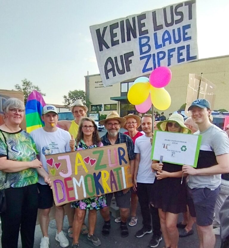 AfD-Gegendemo: „Keine Lust auf blaue Zipfel“